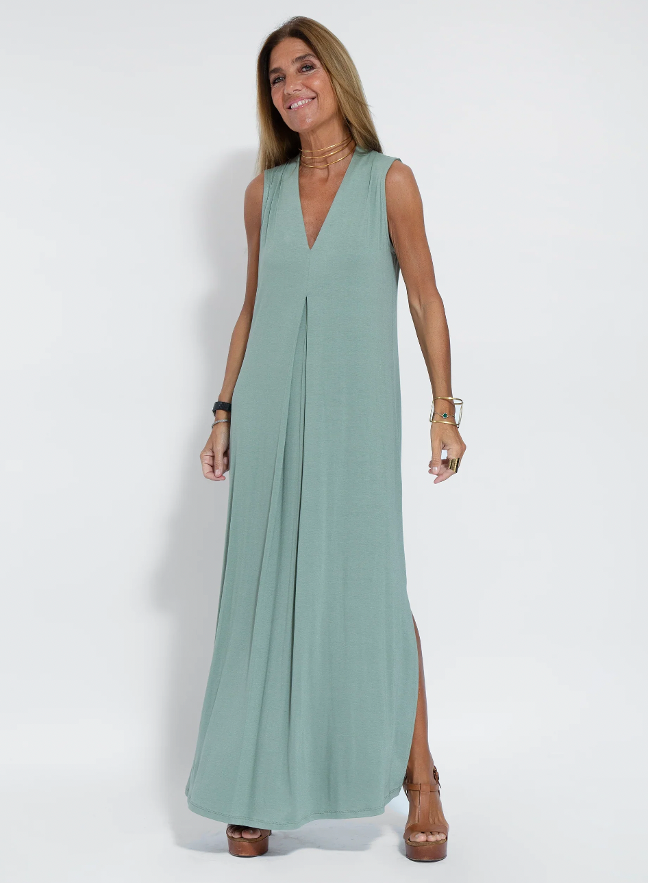 AYANIA | Set aus langem schlankmachenden Kleid und Weste 10