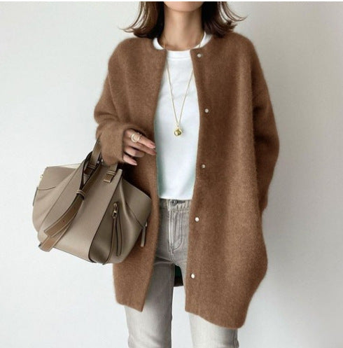 Alora | Elegante und stilvolle Strickjacke 1
