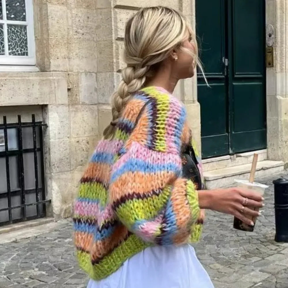 Anna I Gestreifter Pullover mit offenem Design 4