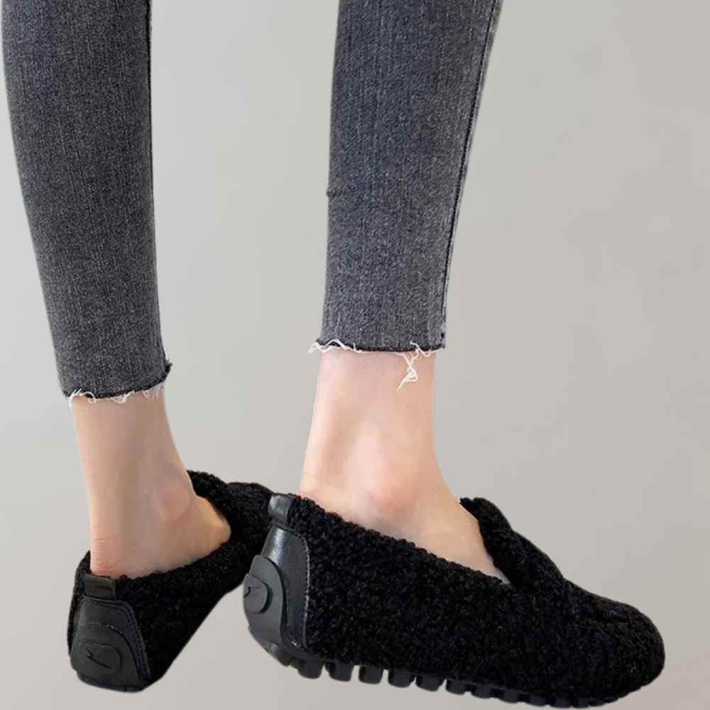 Elyn - Weicher Plüsch-Slipper für Damen 4