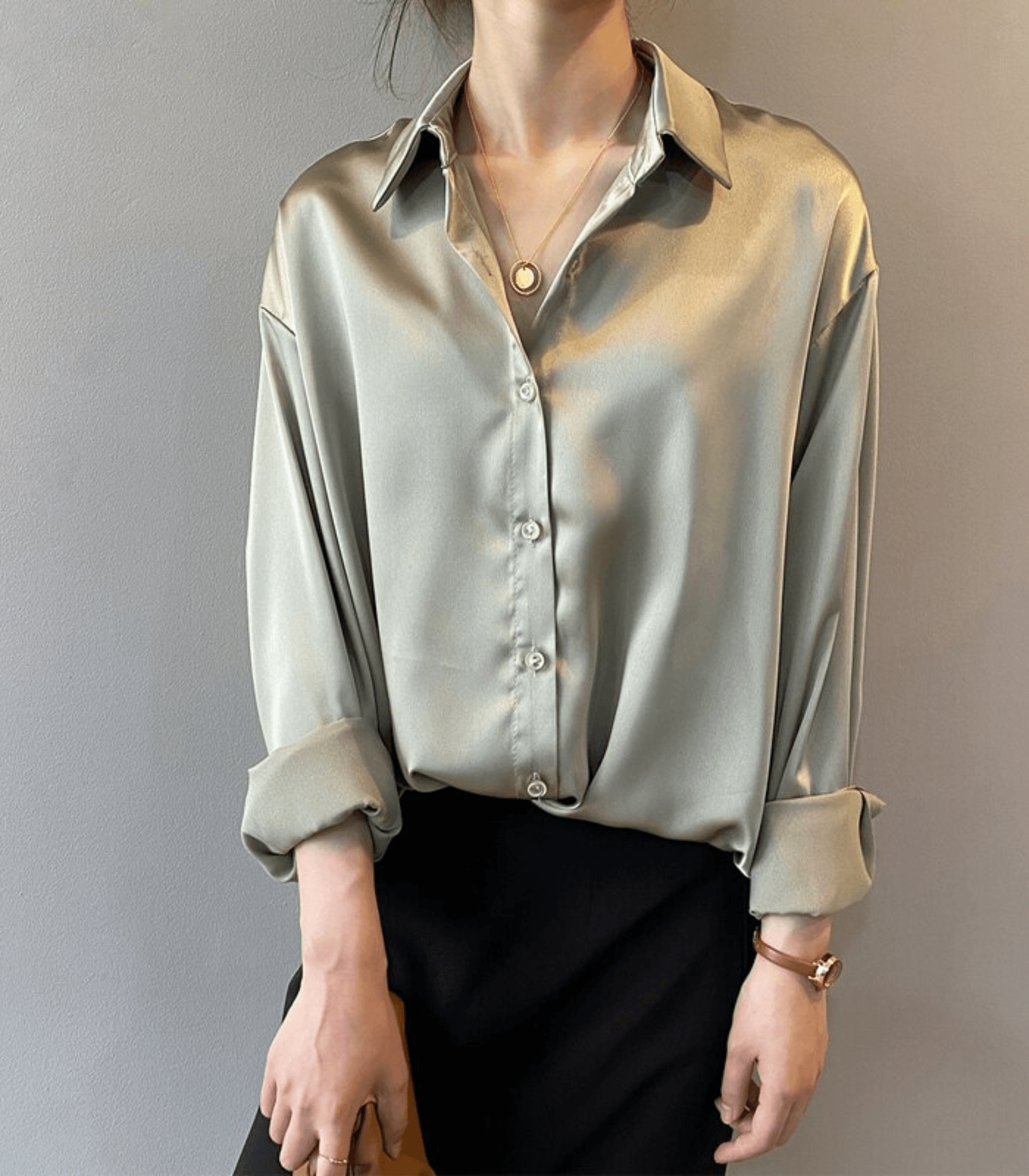 Geknöpfte Satin-Seidenbluse 3