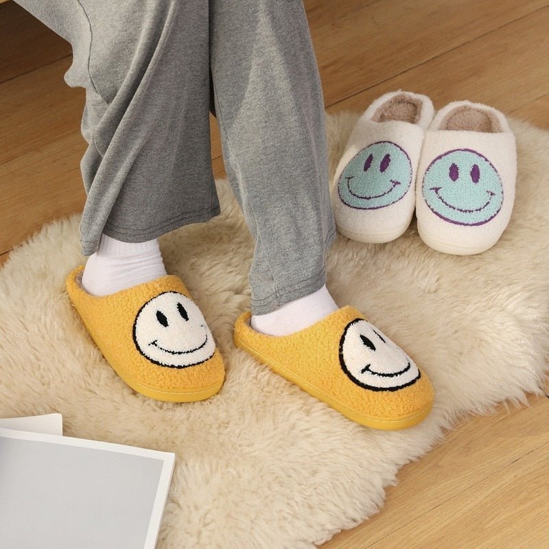 Isabell Großes Smiley Muster Pelzpantoffel 1