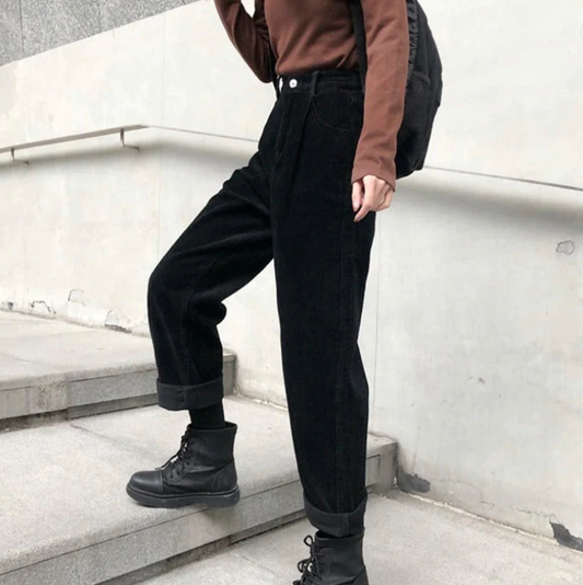 MALIA - Lässige Freizeithose aus Cord 1