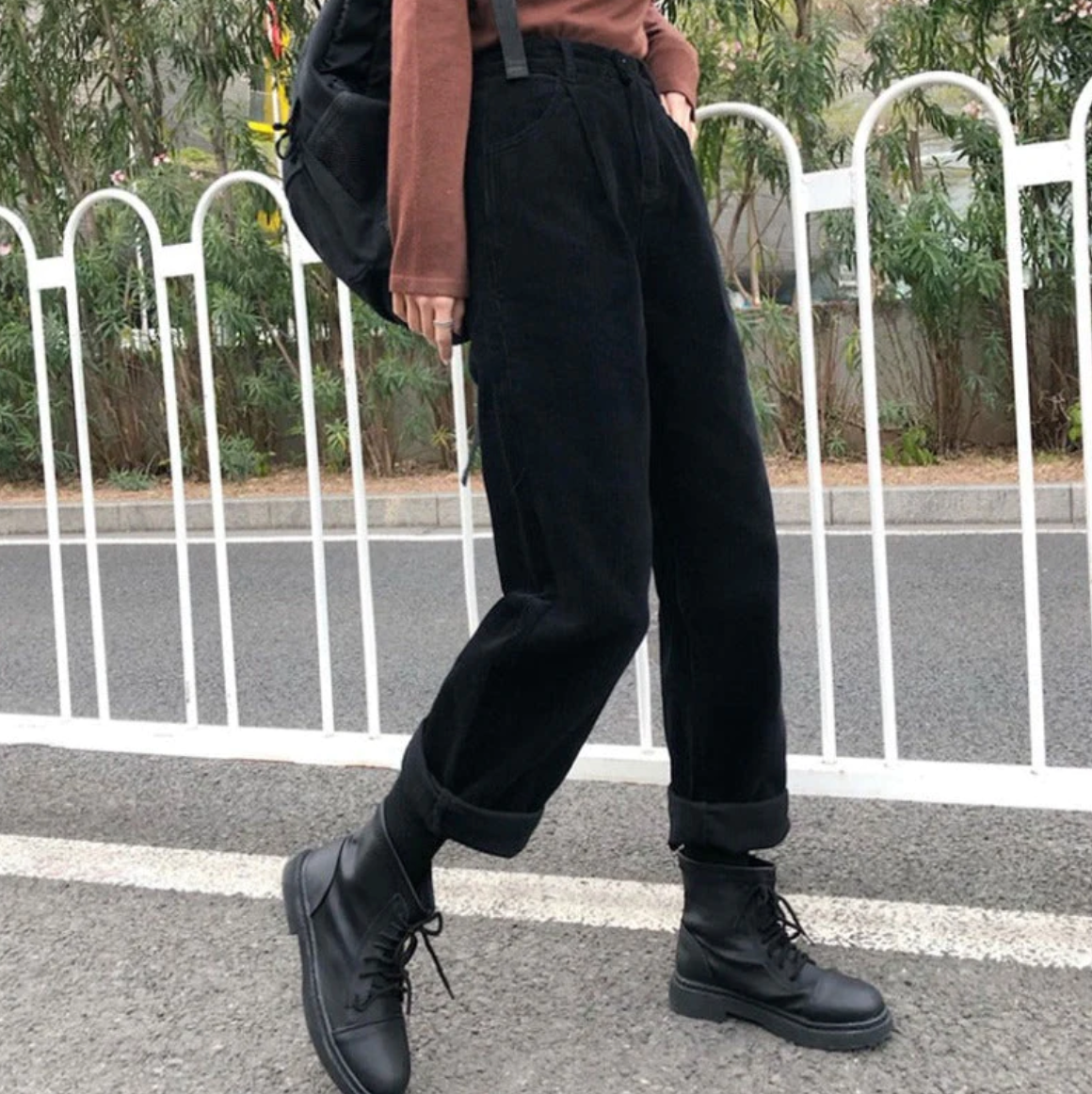 MALIA - Lässige Freizeithose aus Cord 2