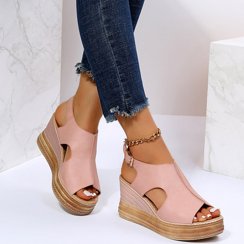 Sandalen mit Keilabsatz 4