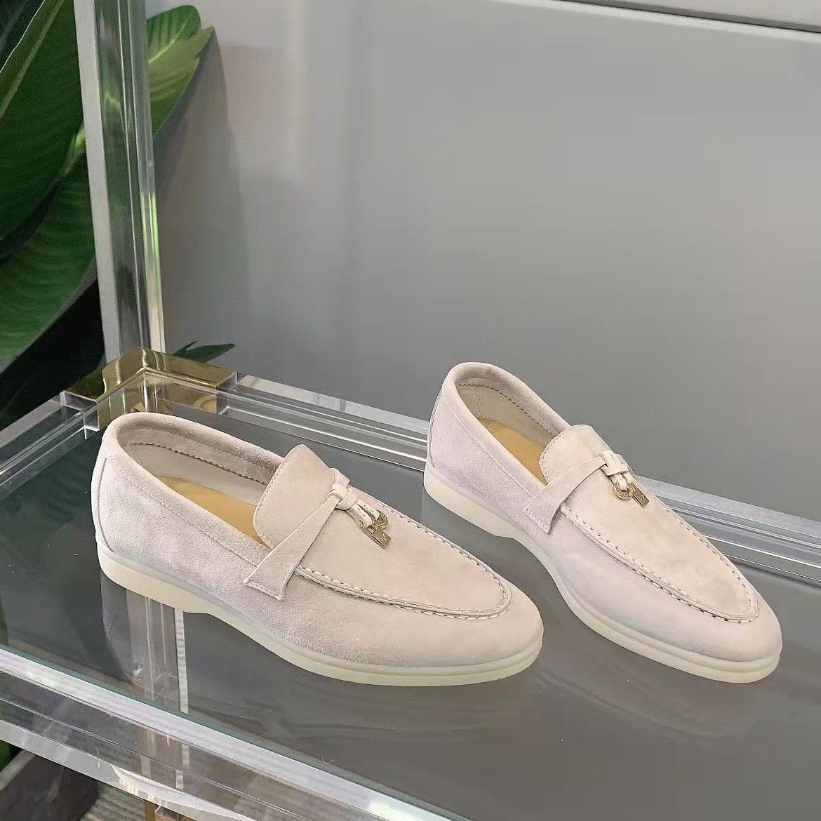 Sara Suede Loafers | Ein klassisches und schickes Design, das sicher die Aufmerksamkeit auf sich zieht 7