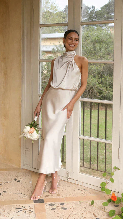 Teresa - Elegantes Satinkleid 0