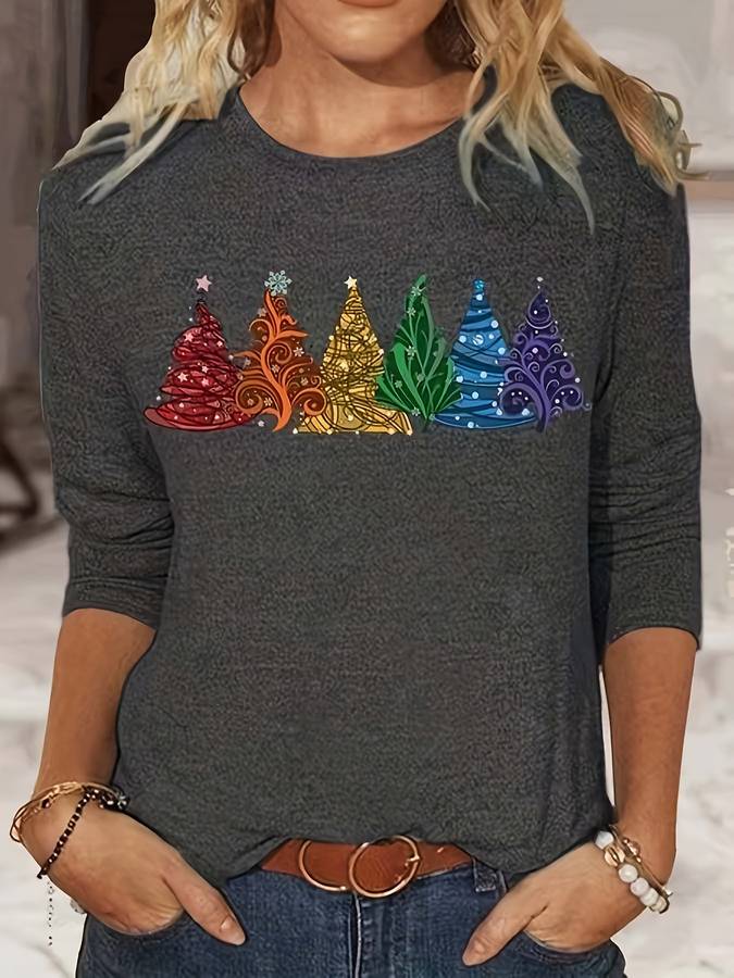 Weihnachtspulli mit bunten Tannenbäumen 8